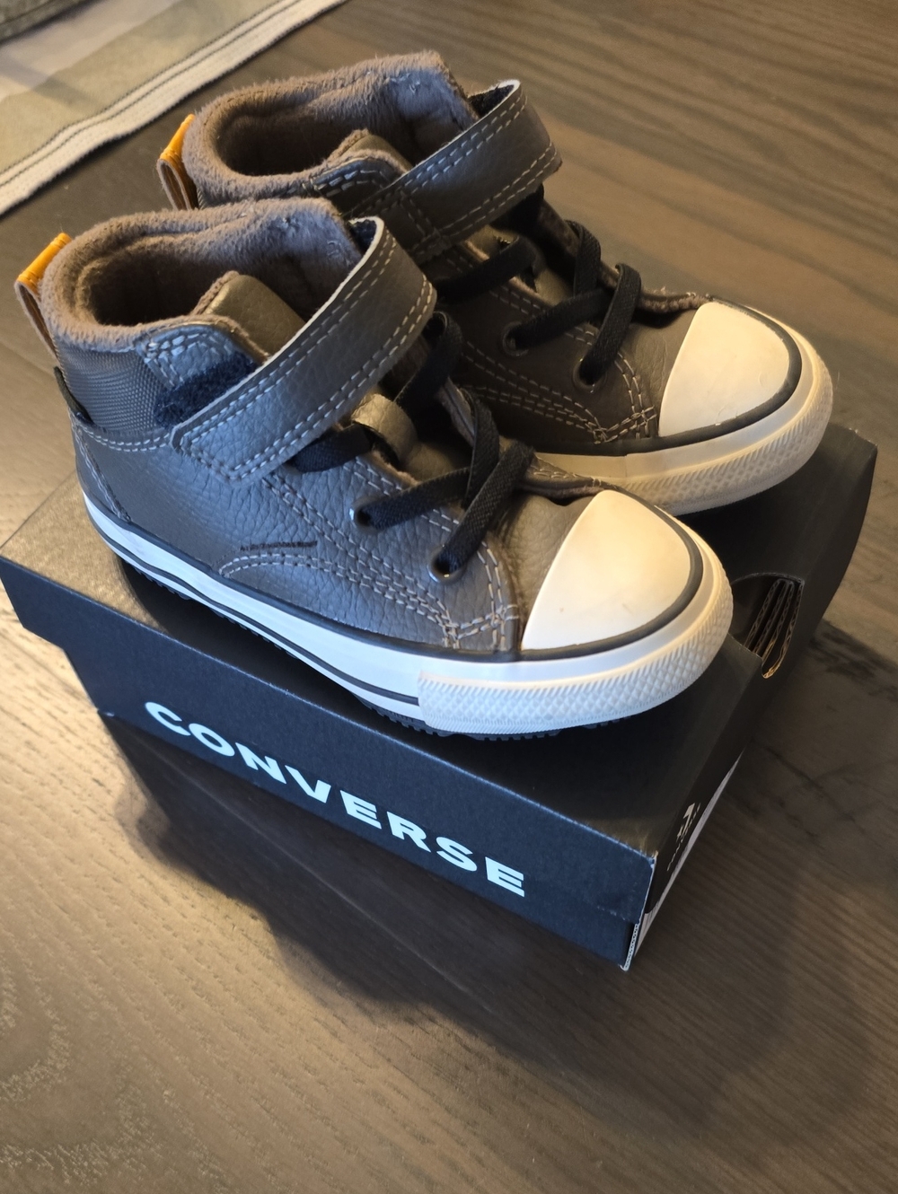 Converse Malden Street Sneaker Boot Toddler Size 8